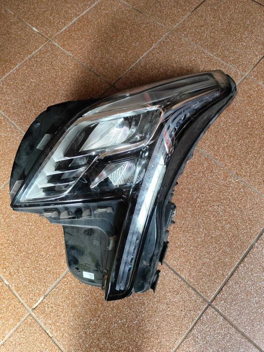 Cadillac CT6 reflektor lewy kompletny wersja Euro