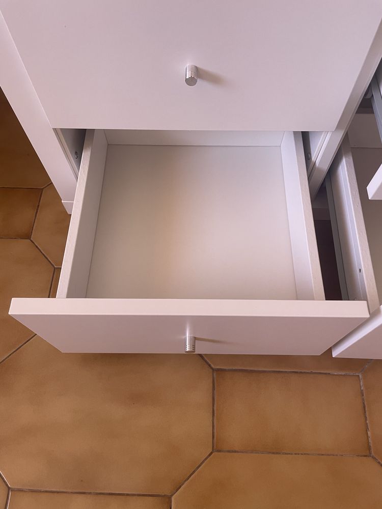 Móvel KALLAX com 4 gavetas - IKEA