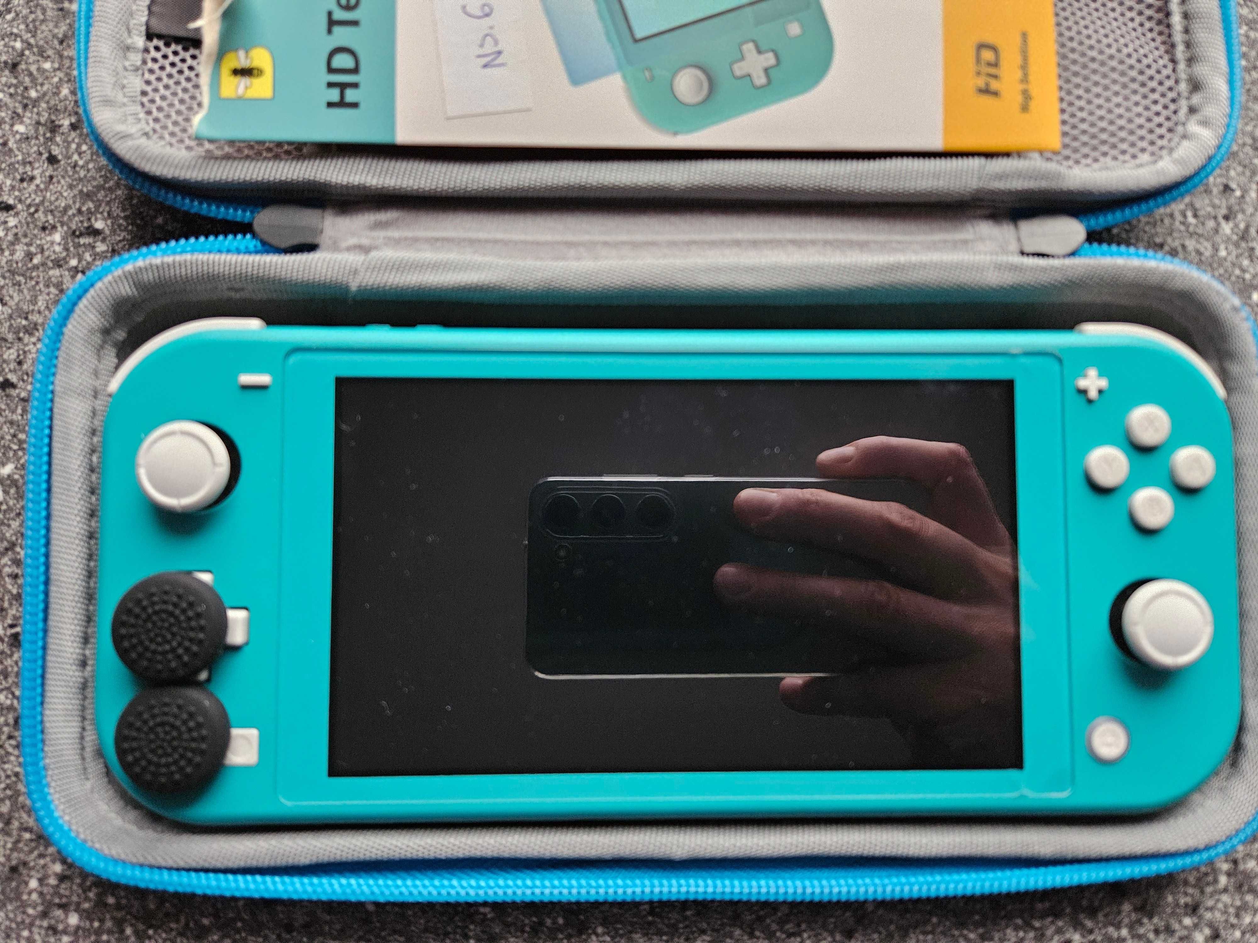 Nintendo Switch Lite turkus stan bardzo dobry zielony futerał