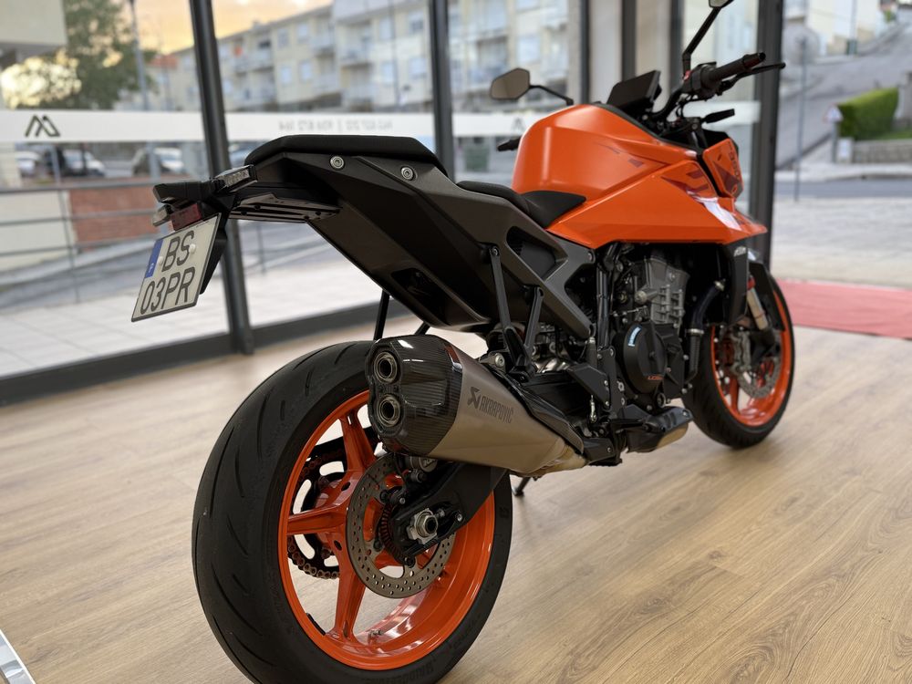 Ktm Duke 990, ano 2024, 1.500km