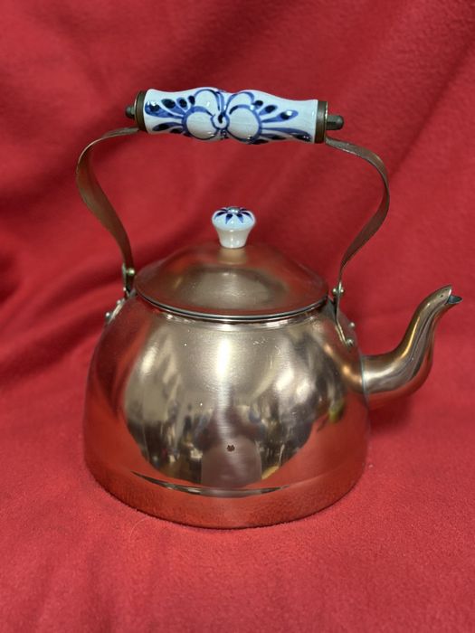 Bule em cobre grande