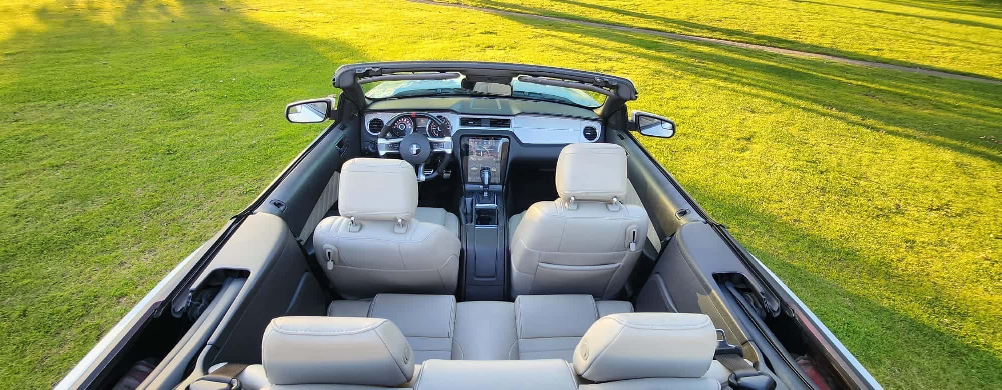FORD MUSTANG 3.7 V6 - ÚNICO EM PORTUGAL (MATRICULA INGLESA)