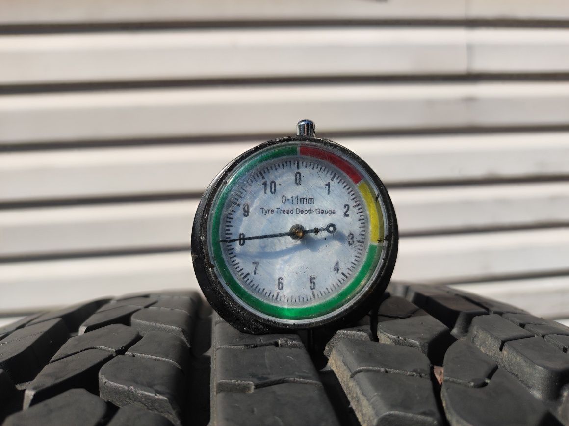 235.60.18 jedna opona Goodyear Assurance CS