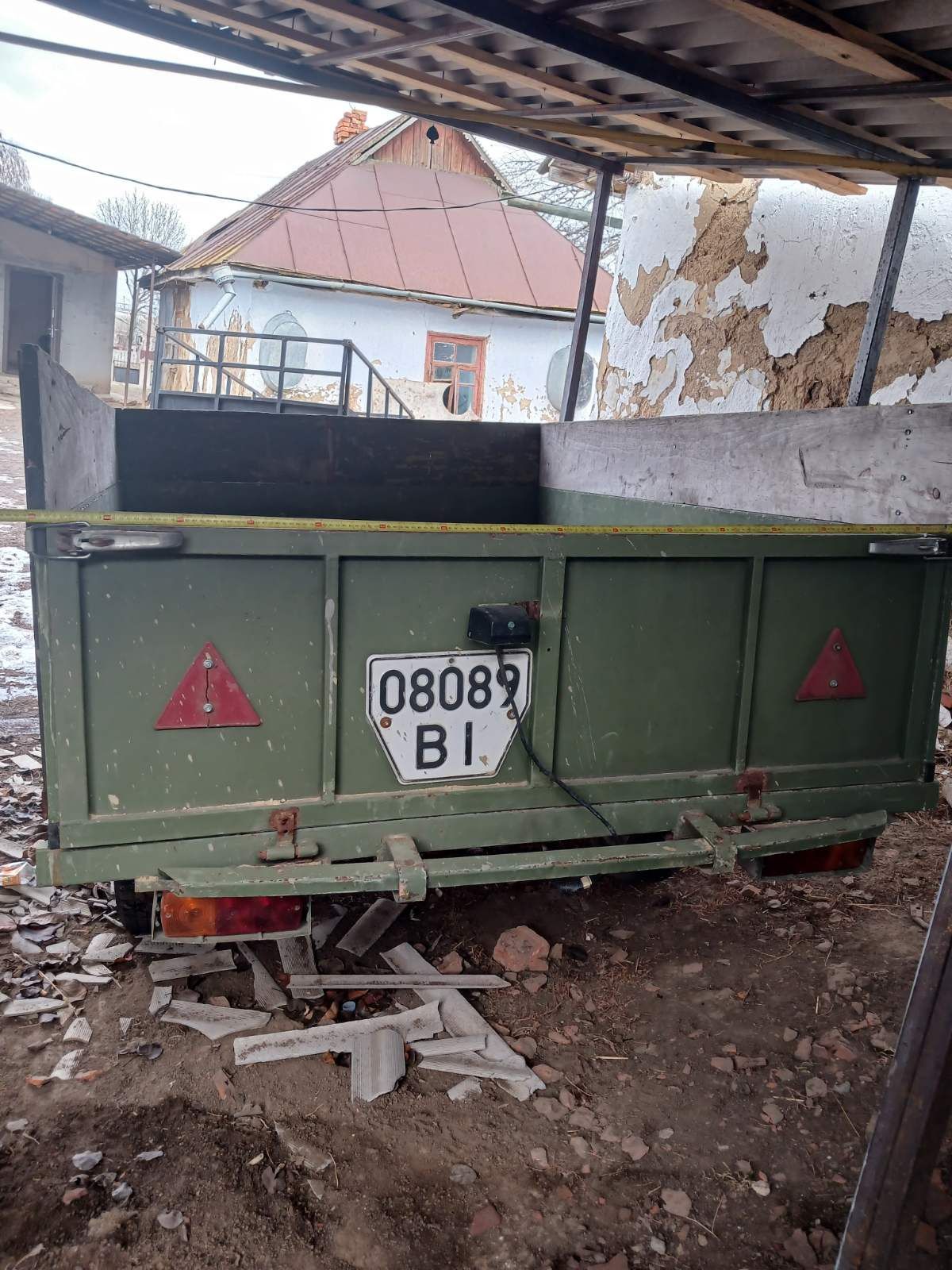 Стоїть без потреб