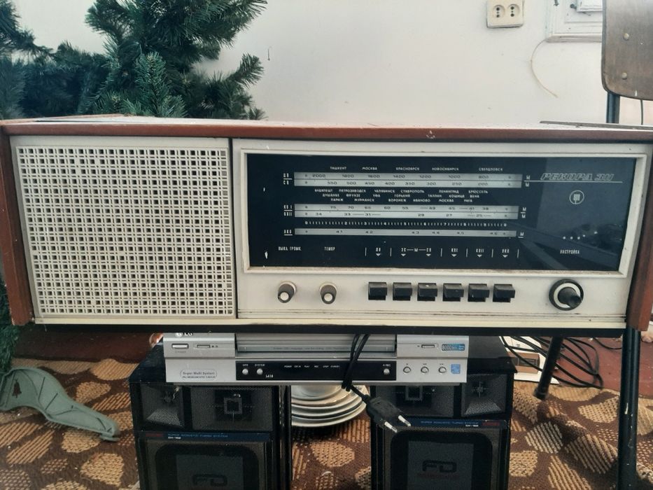 Радіо на пластинках (антиквар).