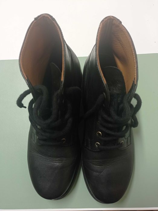 Botas Pele Tamanho 42