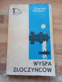 Pan Samochodzik i Wyspa złoczyńców Zbigniew Nienacki