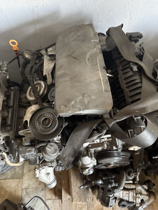 Motores e muito material para venda