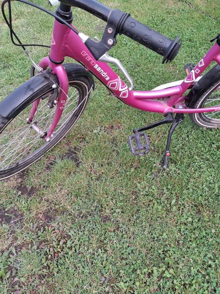 Rower młodzieżowy dla dziewczyny