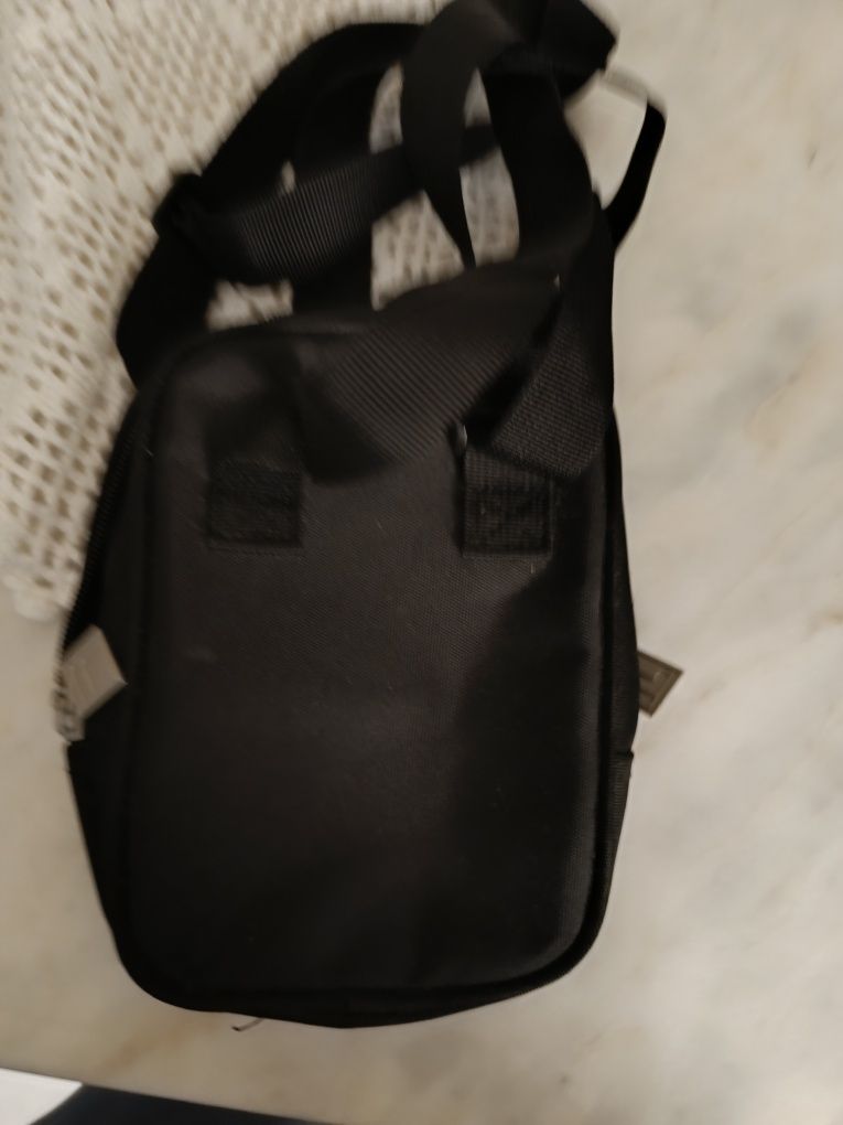 Bolsa masculina da Fila