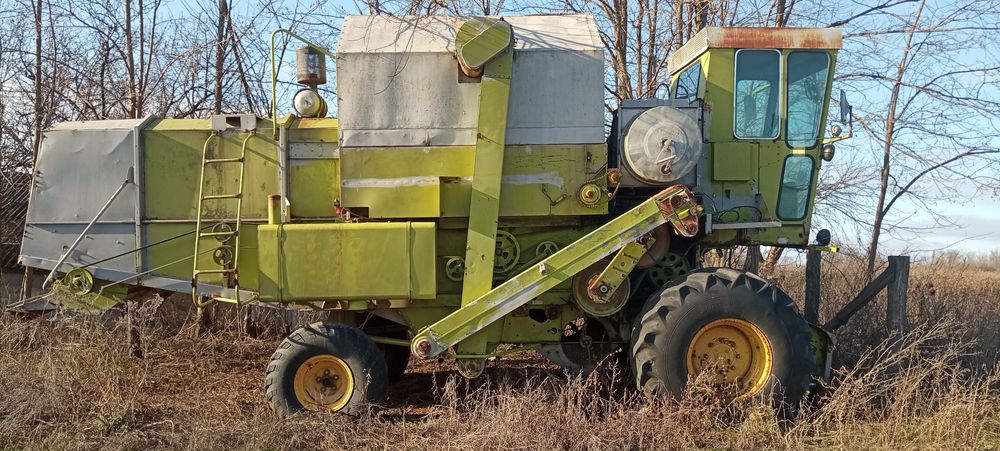 Продам комбайн по запчастинам домінатор класс 105 в зборі