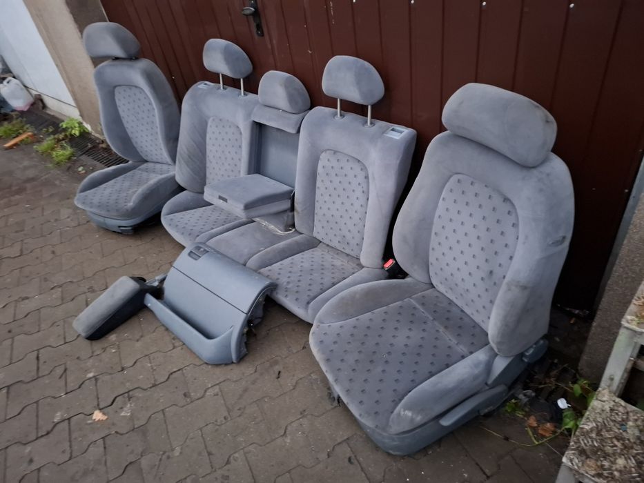 Seat Toledo 2 1.6 SRI 8V Fotele Przód Podłokietnik LC9Z Drzwi Klapa ST
