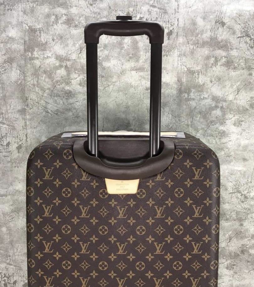 Walizka kabinowa  Louis Vuitton skóra naturalna