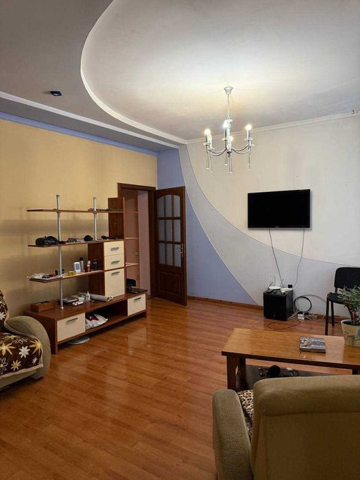 Приватний будинок р-н парку