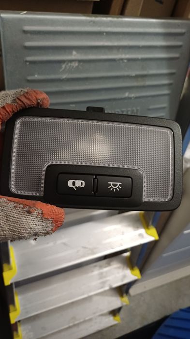 Óswietlenie kabiny podsufitki KiaHyundai