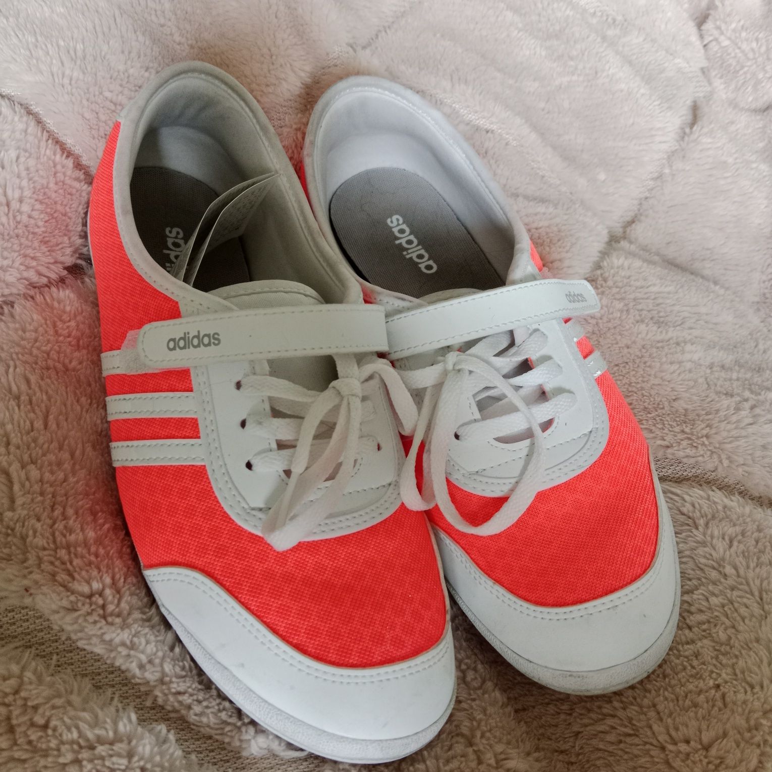 Buty damskie marki adidas