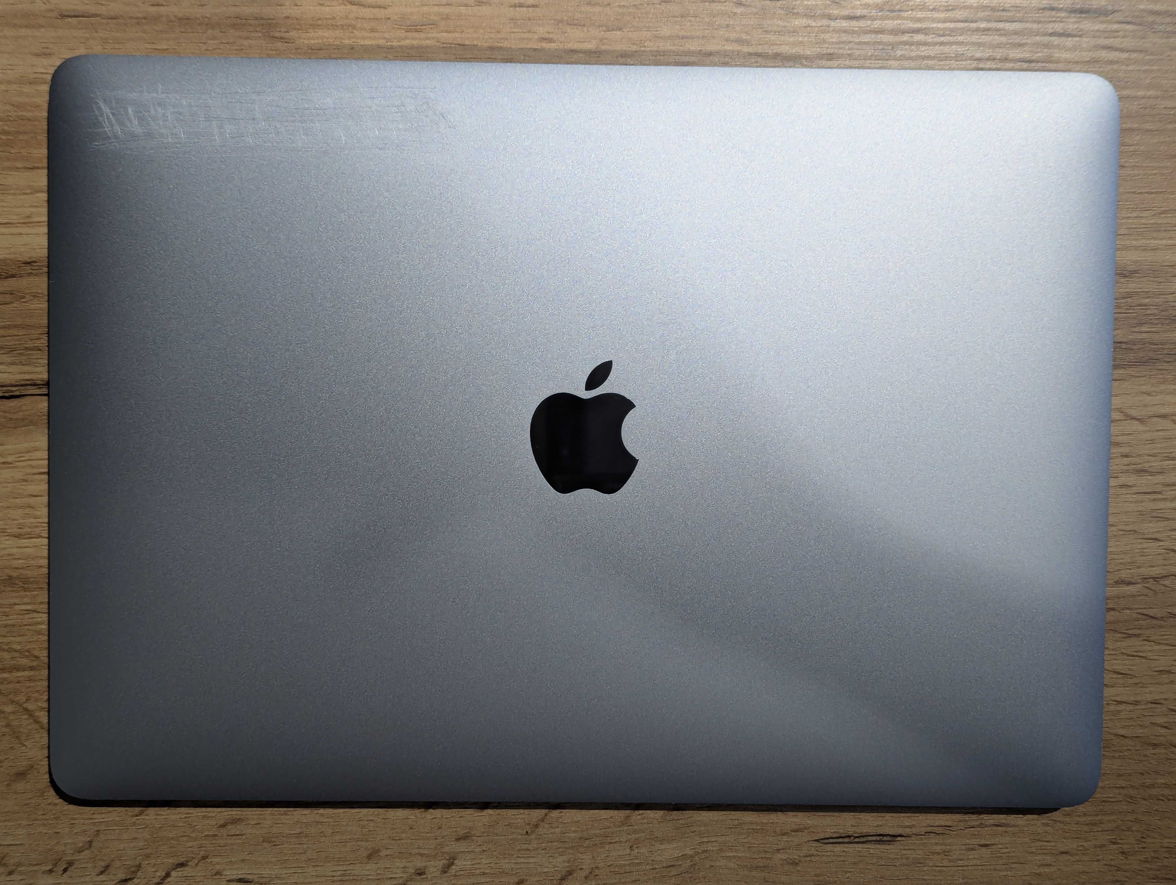 Macbook air 13 2020 m1 16/256gb