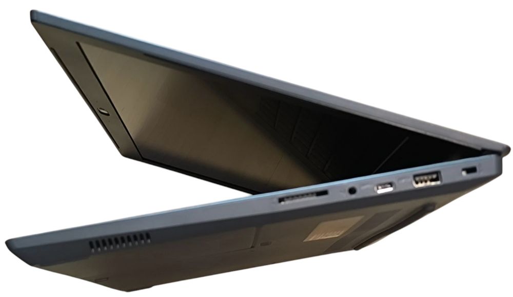 LENOVO V330 i5-8250/12Gb Ddr4/SSD 480Gb