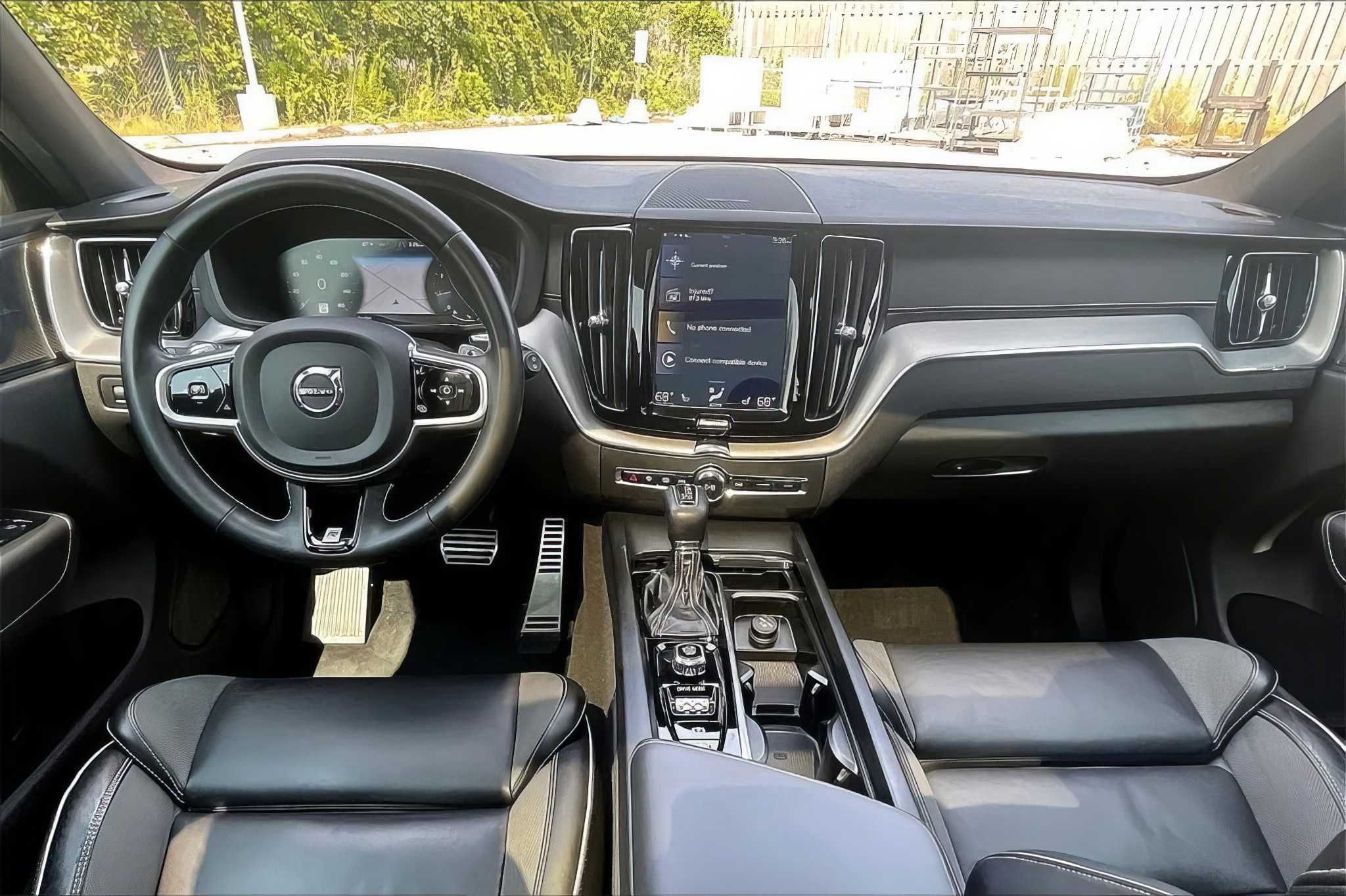 2020 Volvo XC60 T5 R-Design