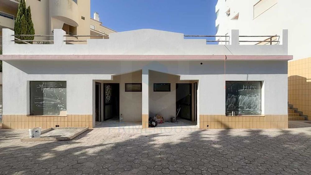 Apartamento + 2 T- 1   , 2 minutos da Praia da Rocha