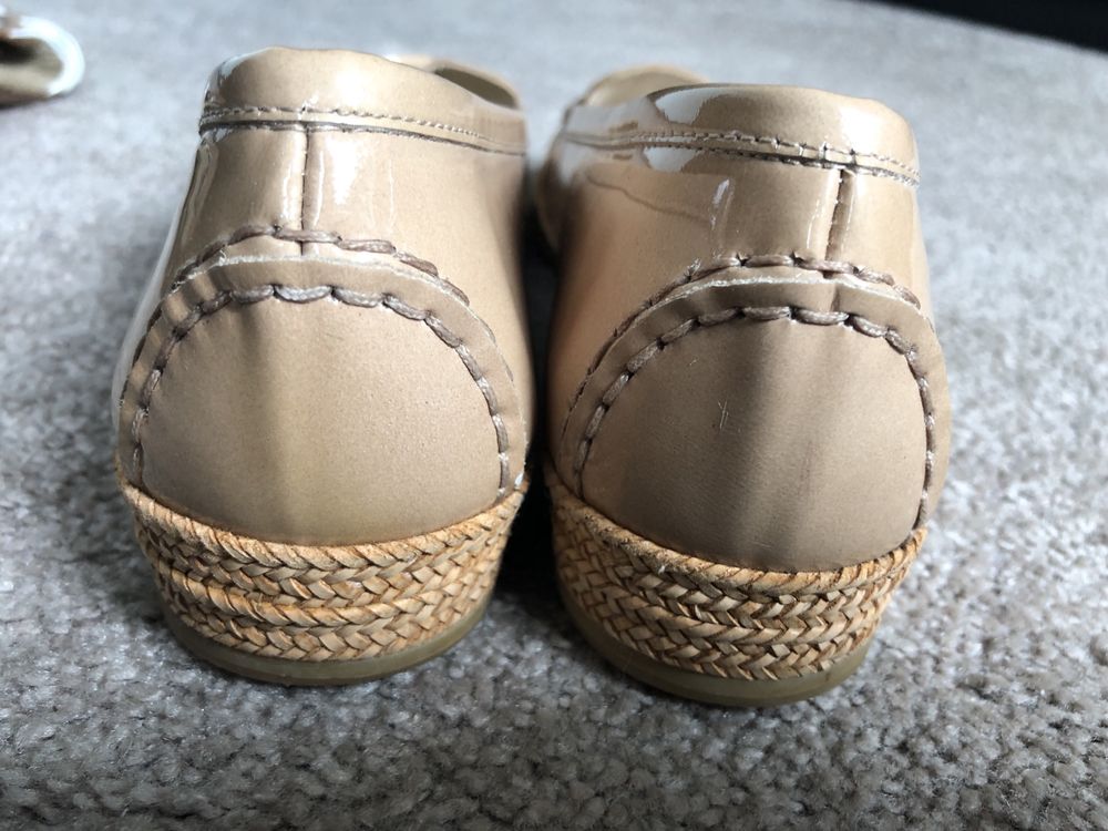 Nałożone raz espadryle mokasyny Stuart Weitzman