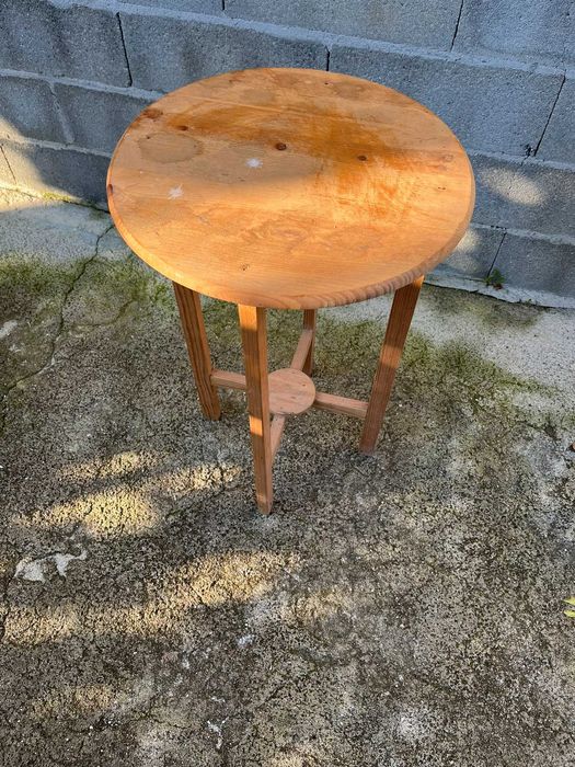 Mesa de madeira simples