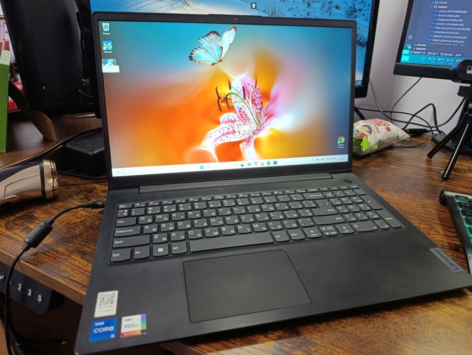 Lenovo V15 з Intel Core i5 12500H SSD NVME + HDD 1TB