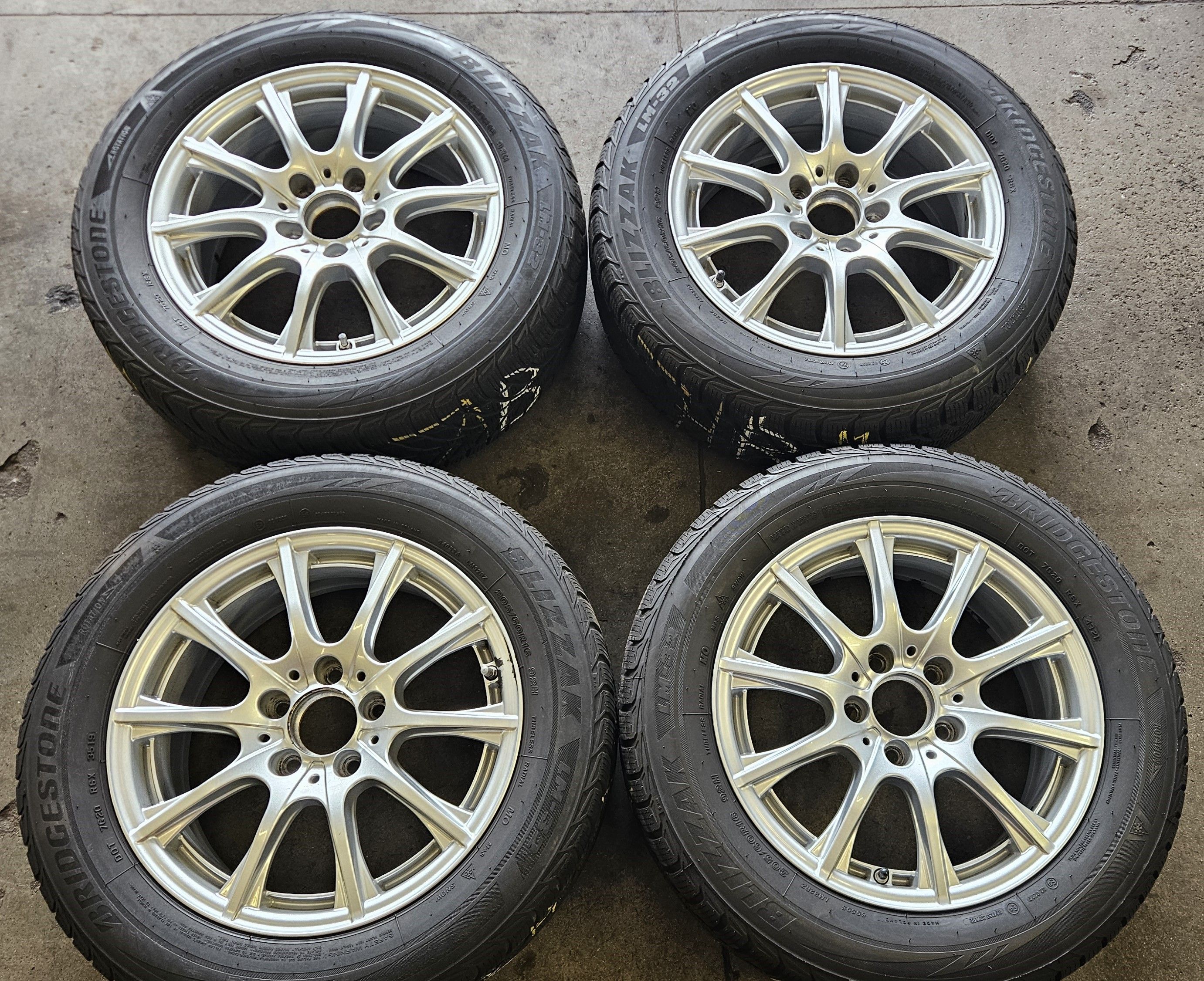 4x Felgi aluminiowe MERCEDES OE 6.5 x 16 5x112 ET38 Mercedes C-Klasa