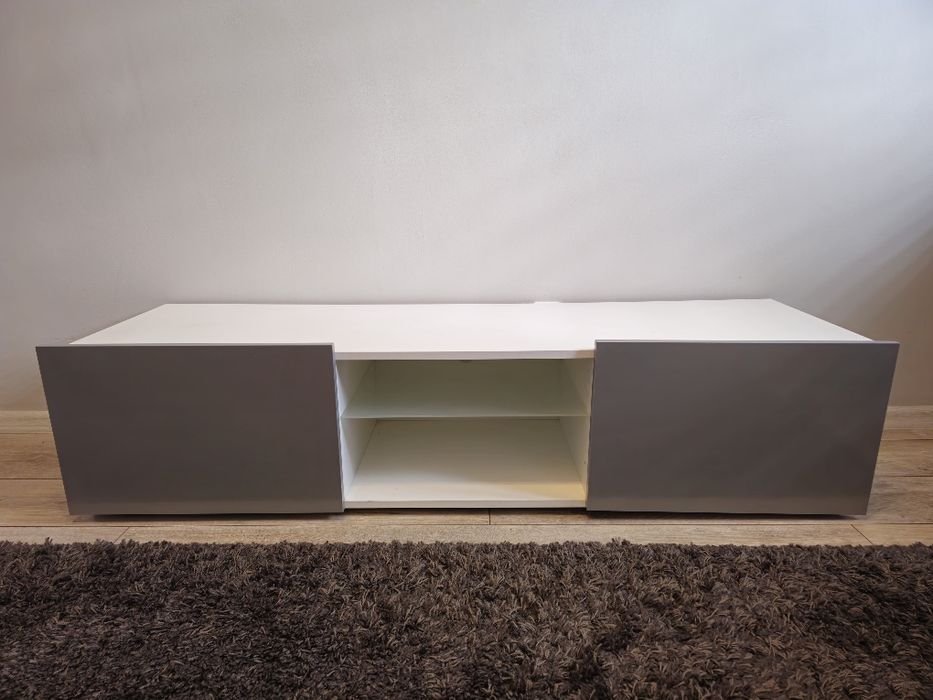 Szafka RTV na telewizor