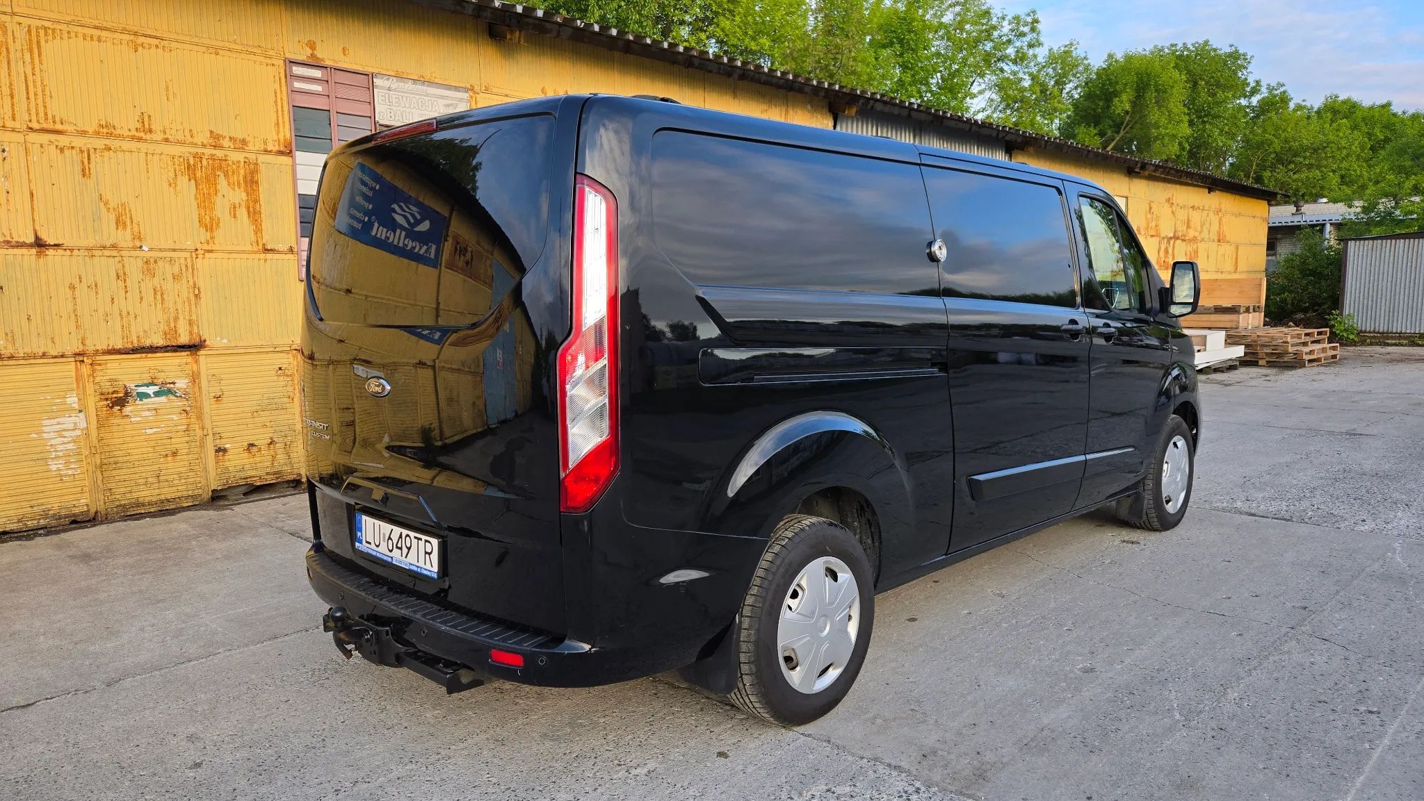Ford transit custom  FUL LIMITED 2.0Tdci 170ps L2H1 FV23% Bi-Xenon Automat Car Play Webasto
