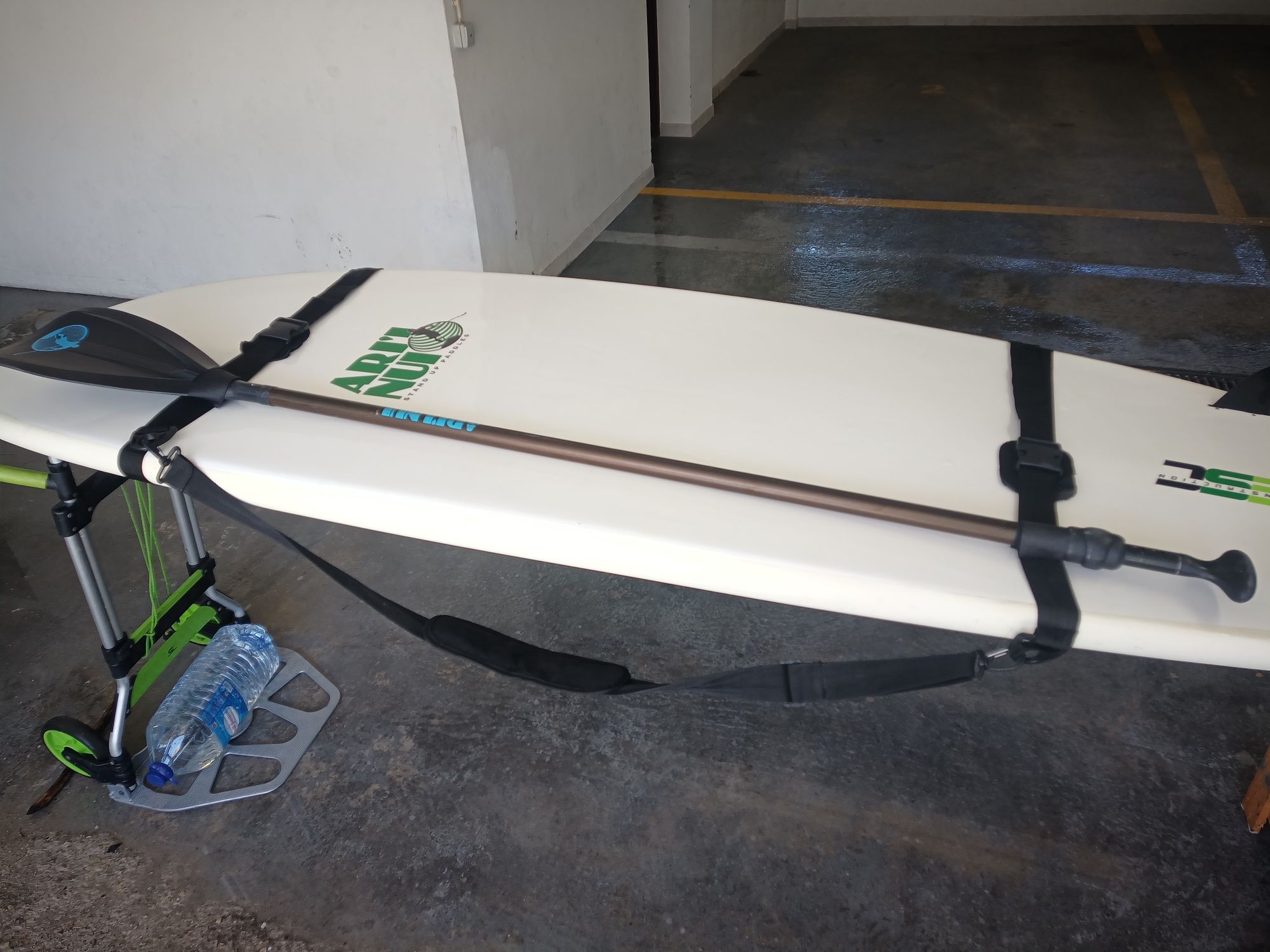 Paddle surfboard