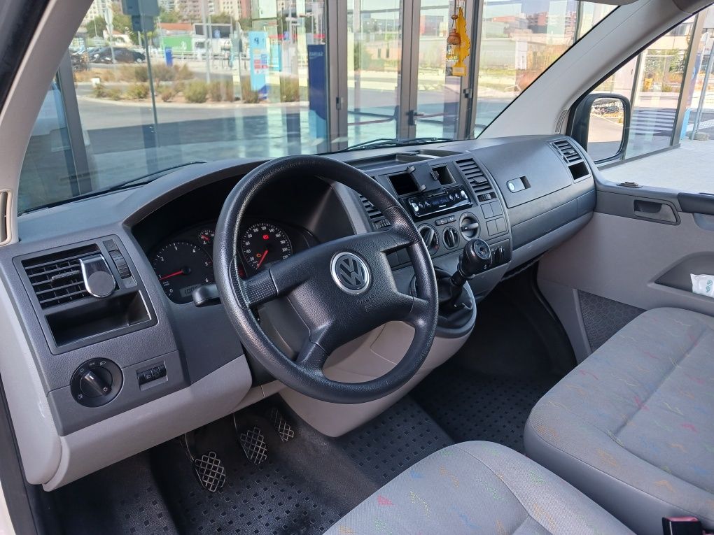 VW T5 1.9 tdi 9 lugares