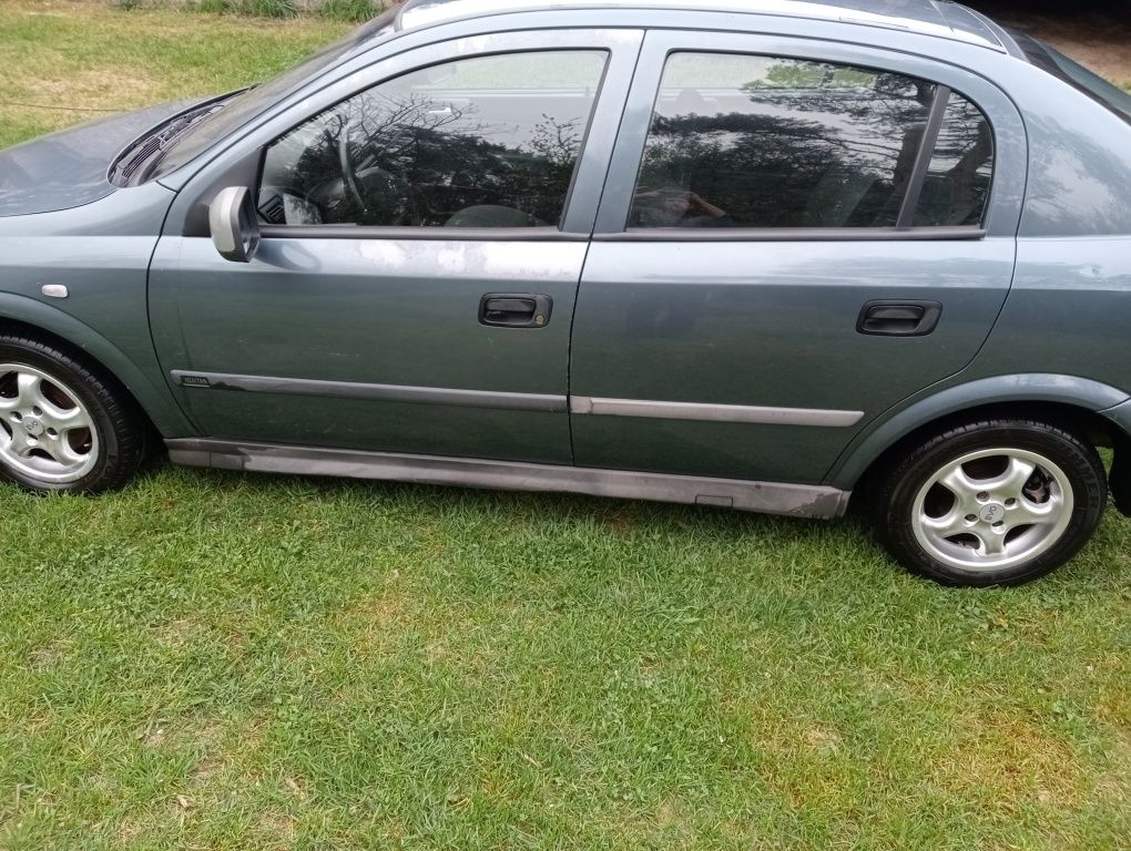 Opel Astra 1.6 2001r