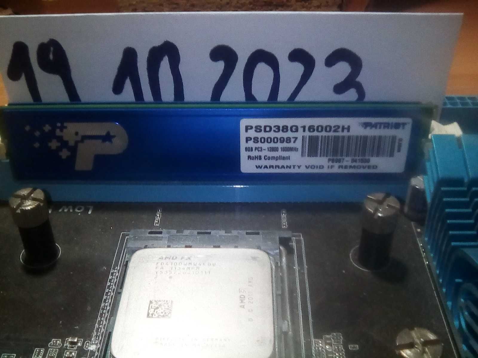 procesor AMD FX 4 rdzenie płyta główna i ram 1 x 8gb ddr3 2 x 8gb