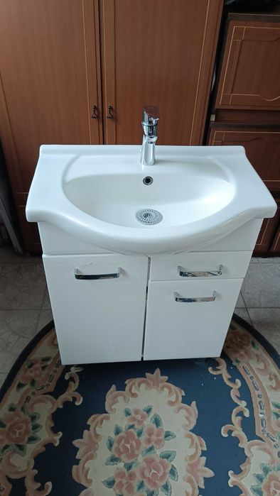 Szafka łazienkowa z umywalką + bateria Ferro