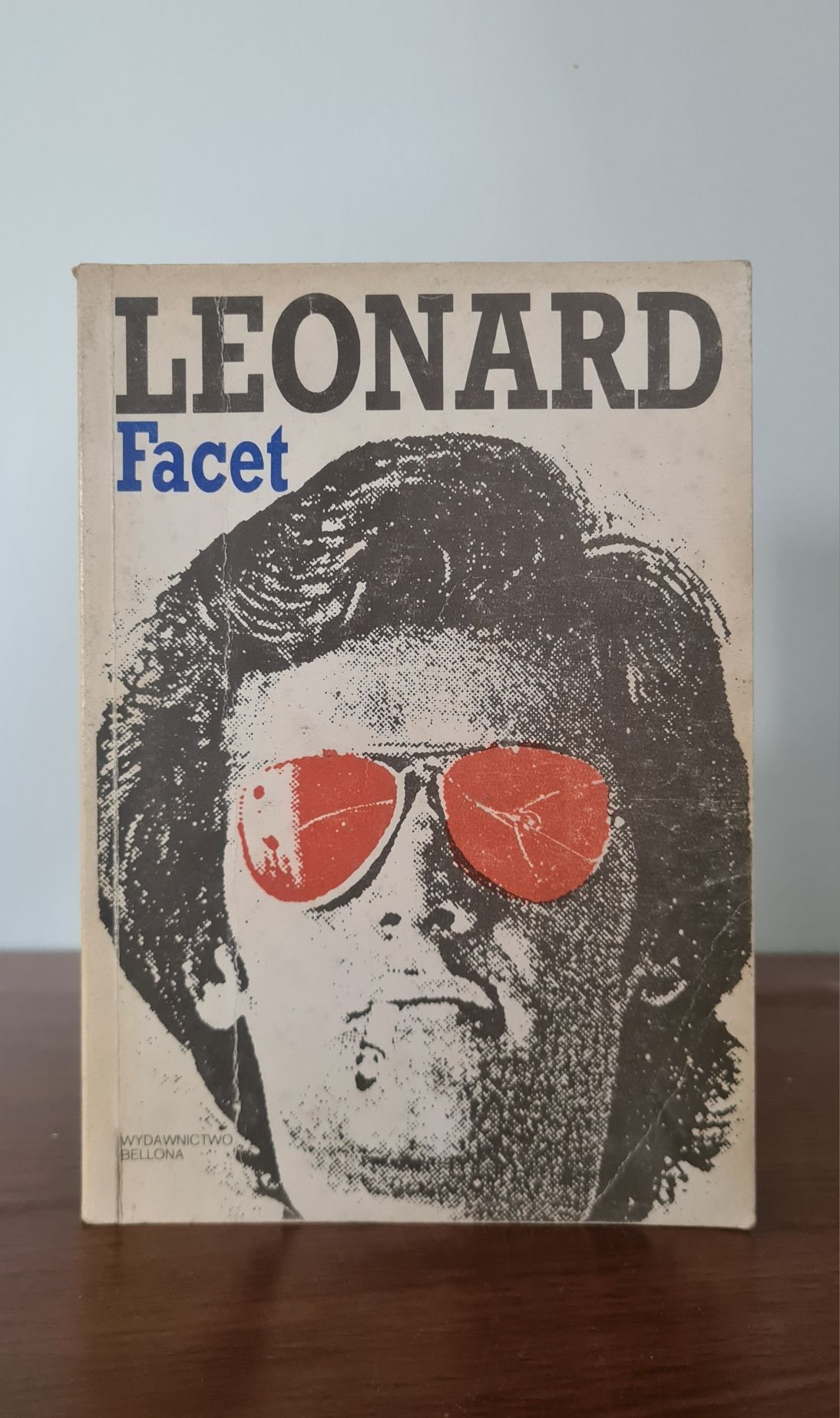 Facet - Leonard. Książka