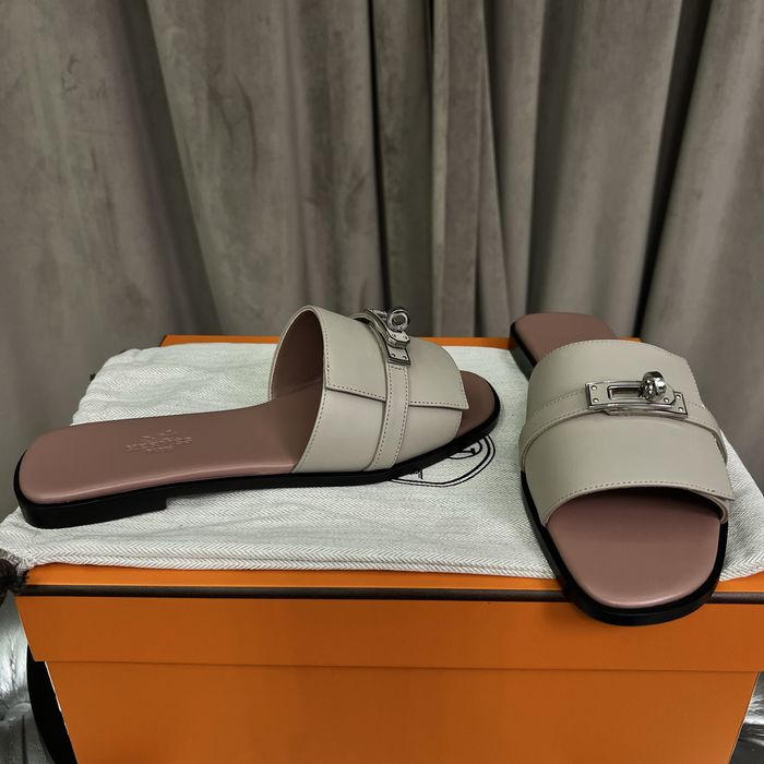 Женские шлепанцы Hermes Giulia (37)