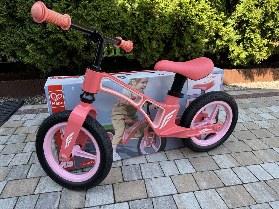 Rowerek biegowy Hape różowy
