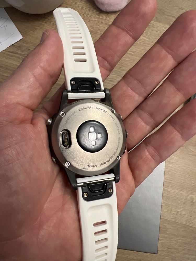 Garmin fenix 5 plus sapphire