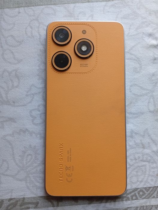 Tecno spark 10 128 GB Orange