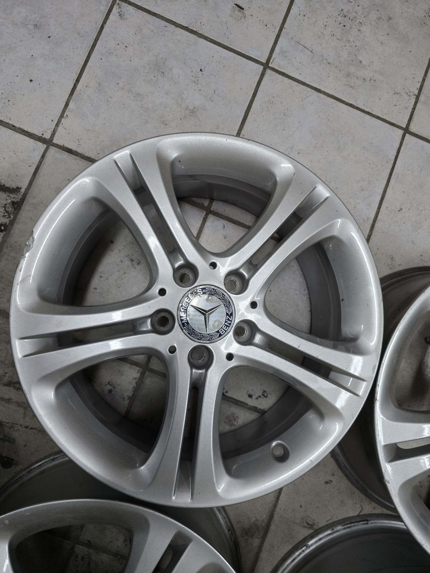 Alufelgi Mercedes-Benz 5x112 7,5j x 17" et 52,5 felgi aluminiowe OEM