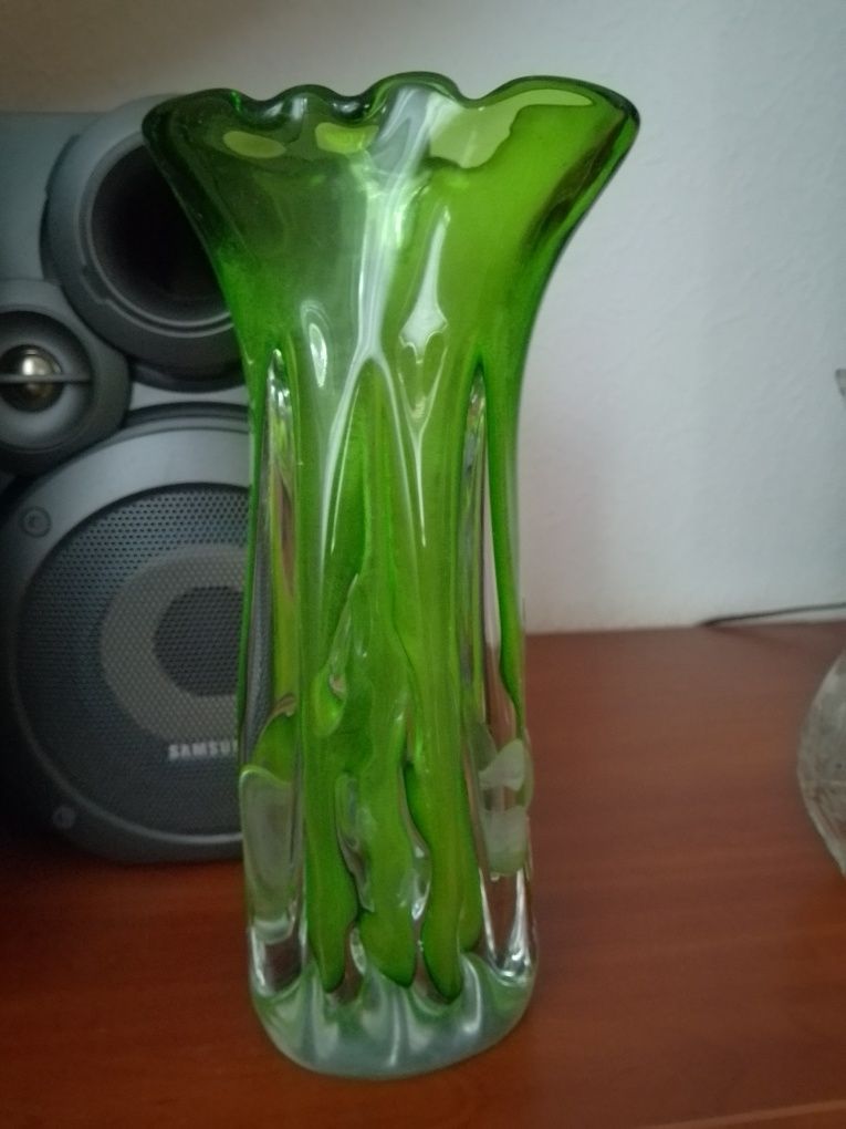 Продам вазу Чехия