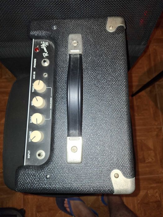 Amplificador Fender Rumble 15