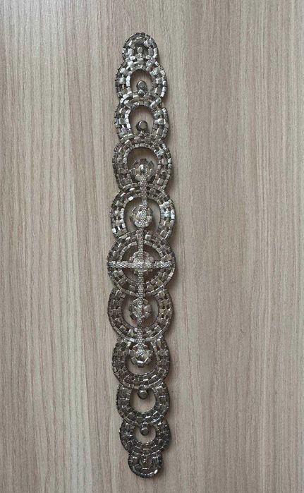 Прикраса для волосся або для весільної сукні