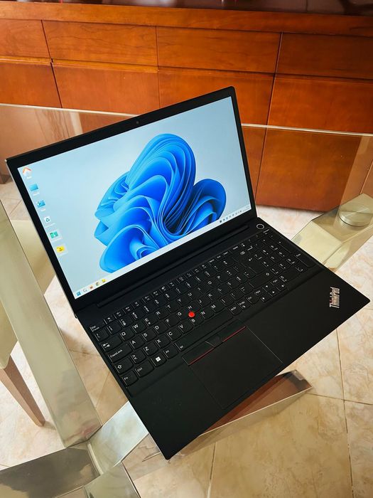 Lenovo ThinkPad 2024 16GB Ram Ótimo Estado