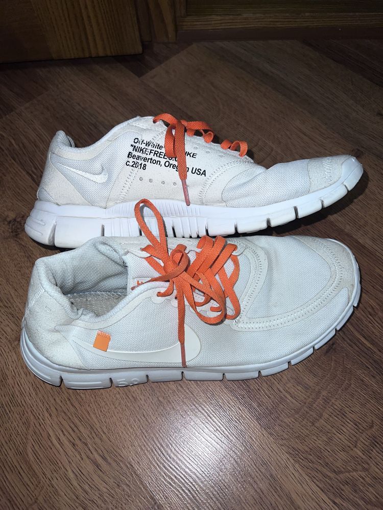 Кроссовки Nike