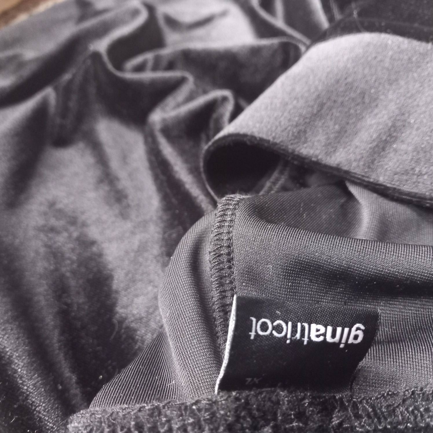 Spodnie nowe -  czarne, welurowe, poszerzane, XL-XXL