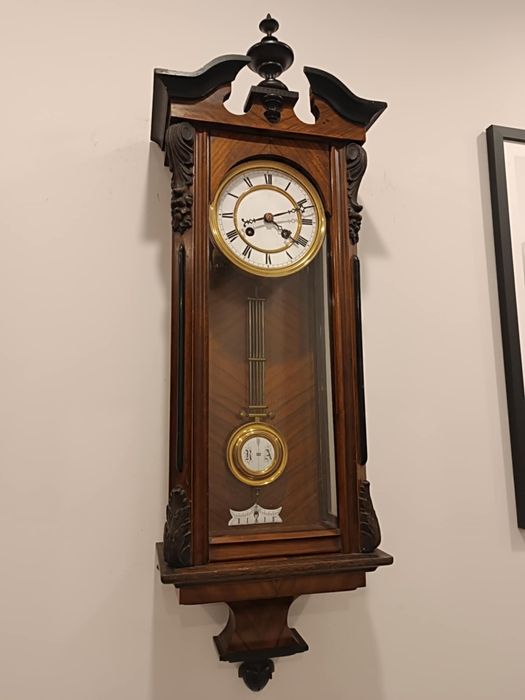 Gustaw Becker Sygnowany Patent stan bardzo dobry.