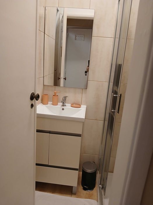 Alugo quarto em Odivelas