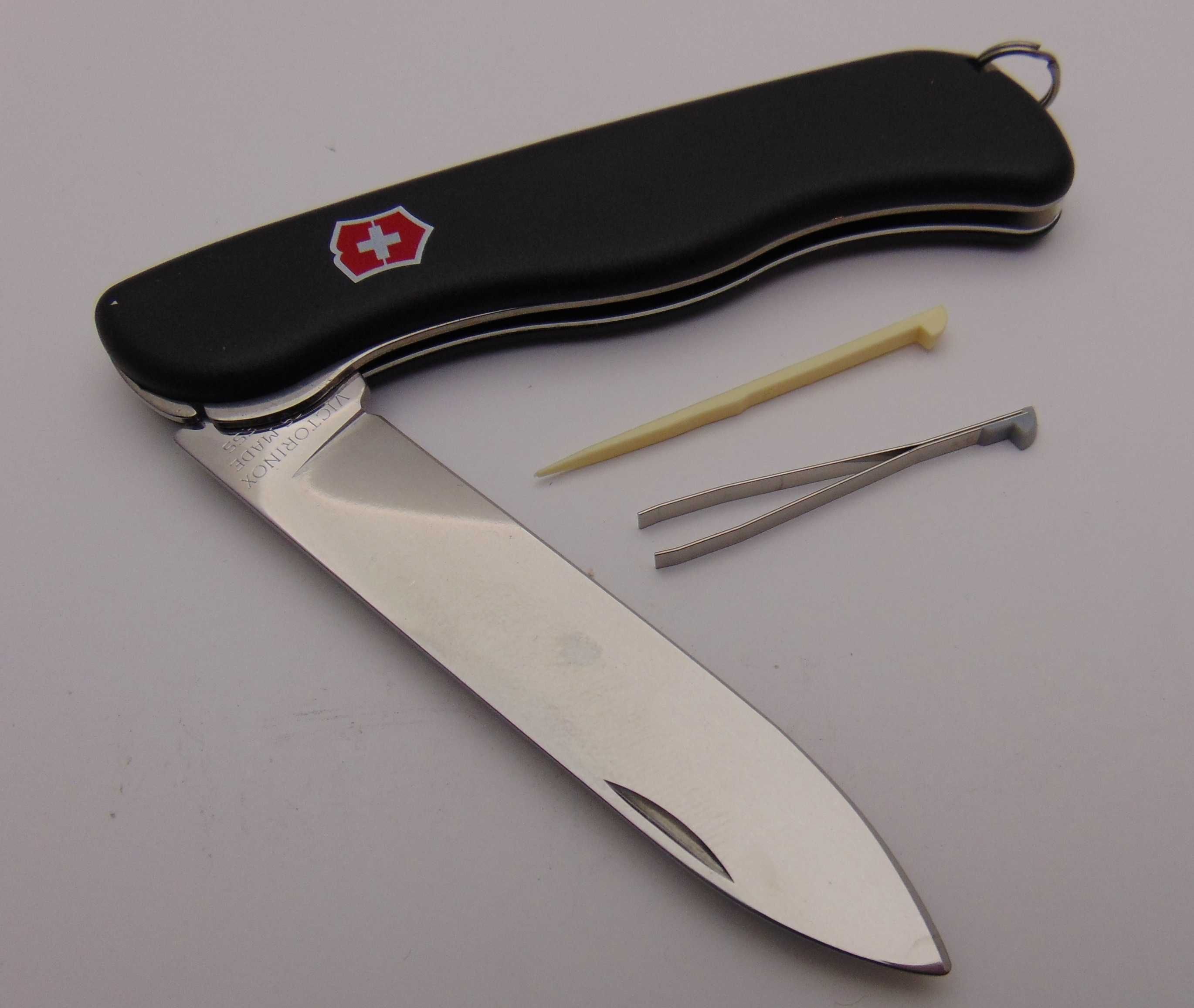 Scyzoryk VICTORINOX SENTINEL * duży nóż z blokowanym ostrzem SZWAJCAR